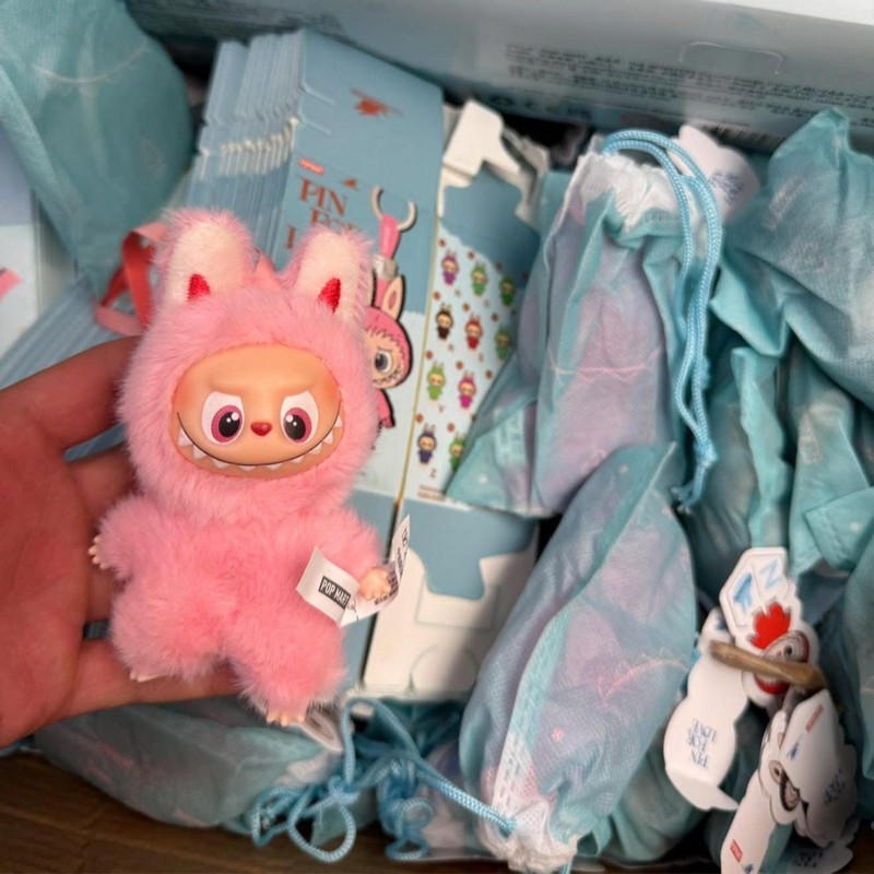 MASKOTKA LABUBU MIX KOLOR 9CM