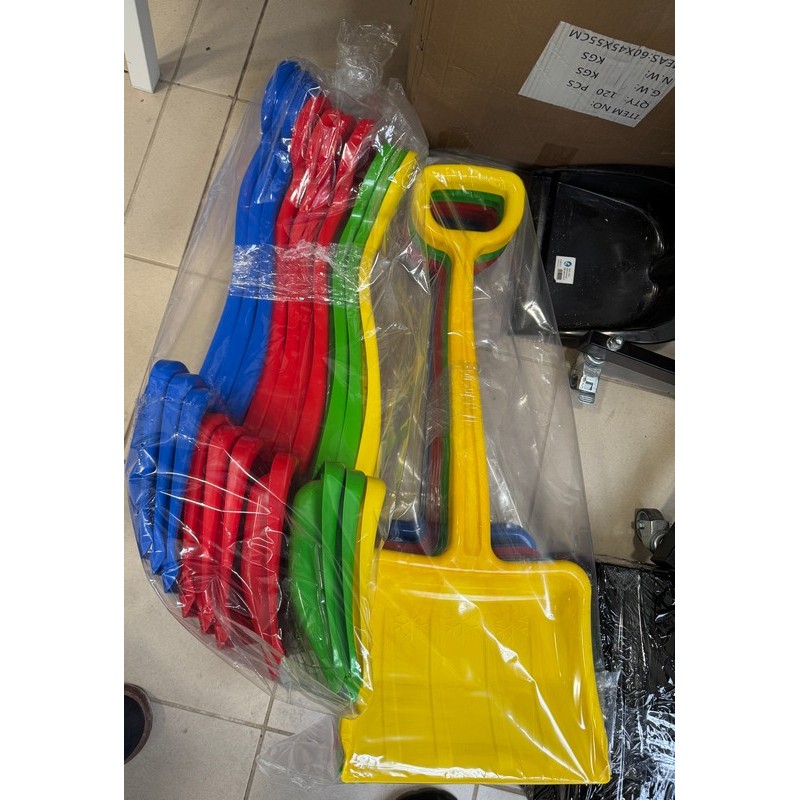 ZABAWKA ŁOPATA DO ŚNIEGU