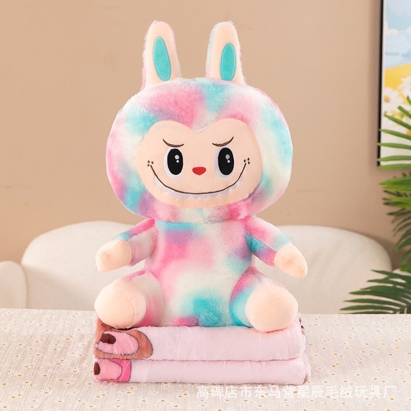 MASKOTKA LABUBU Z KOCEM