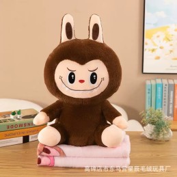 MASKOTKA LABUBU Z KOCEM