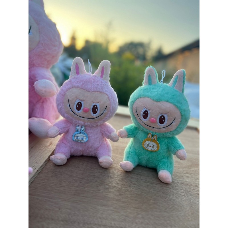 MASKOTKA LABUBU 25CM