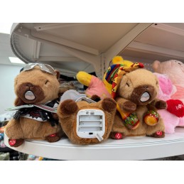 MASKOTKA KAPIBARA Z MUZYKA